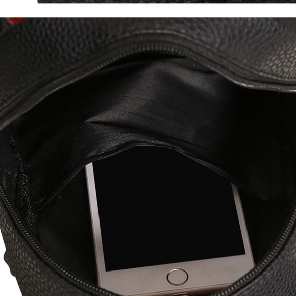 Minnie Mouse mini backpack - Picture 2 of 5